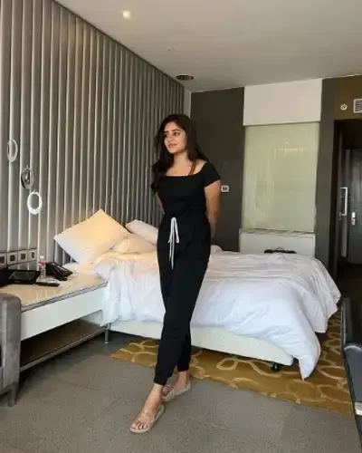 Call Girls Umreth Cash On Delivery